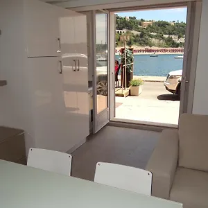 les-pieds-dans-leau-villefranche-sur-mer.fr-provencehotel.com/