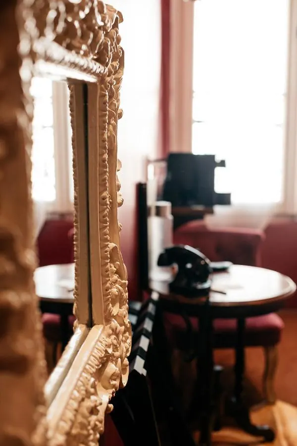 Le Temple De Jeanne Hotel Paris