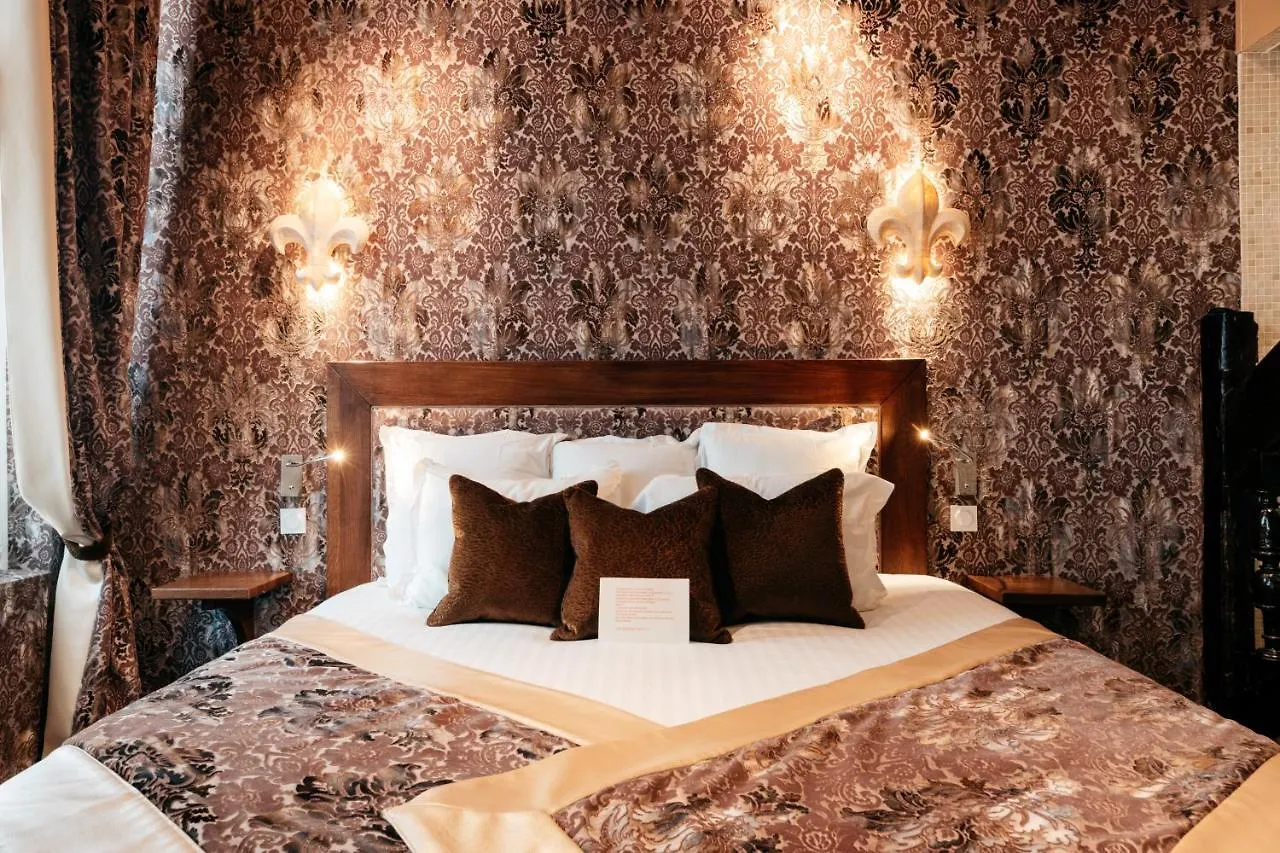 Le Temple De Jeanne Hotel Paris 3*,