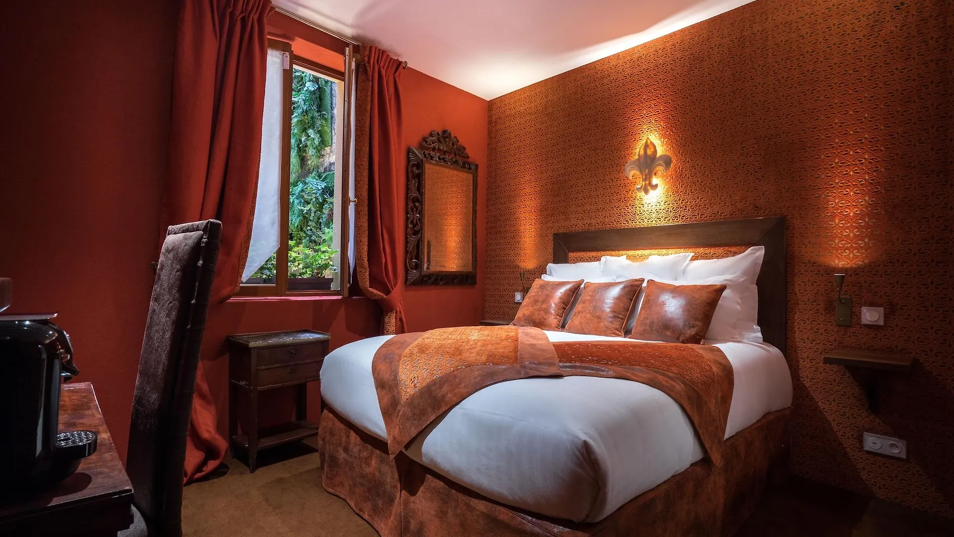 Le Temple De Jeanne Hotel Paris