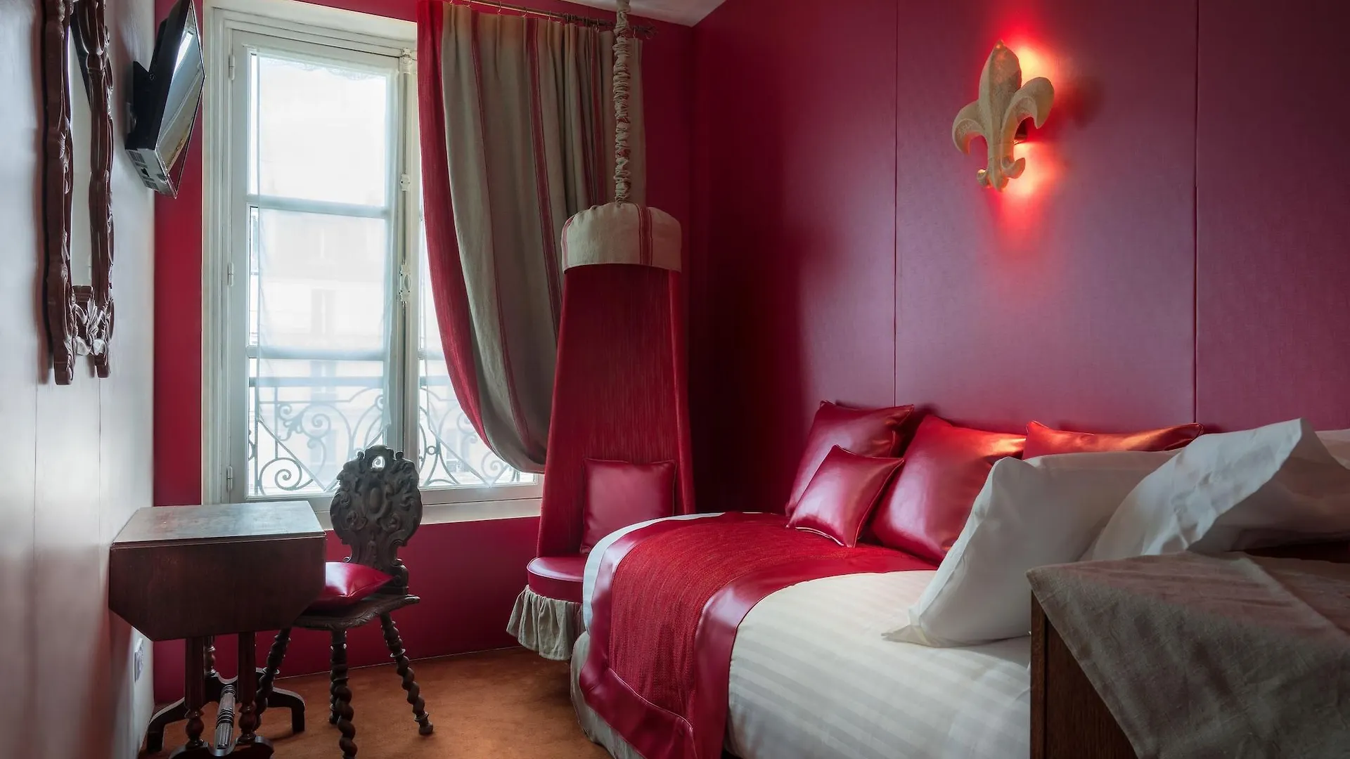 Le Temple De Jeanne Hotel Paris