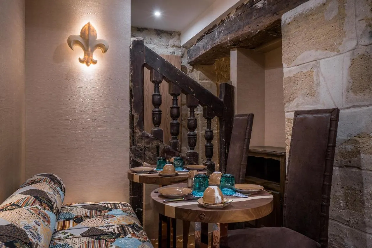 Le Temple De Jeanne Hotel Paris