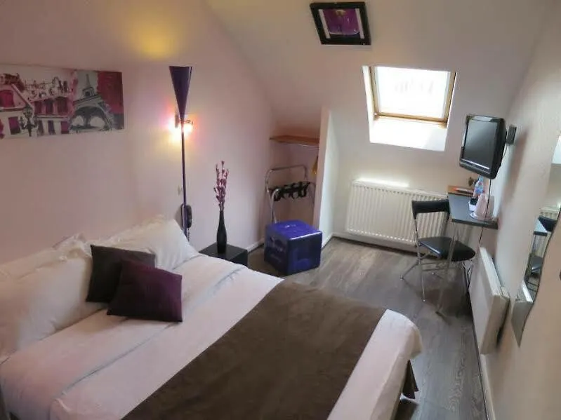 Le Temple De Jeanne Hotel Paris 3*,
